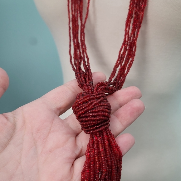 Long hand beaded necklace - Picture 2 of 2